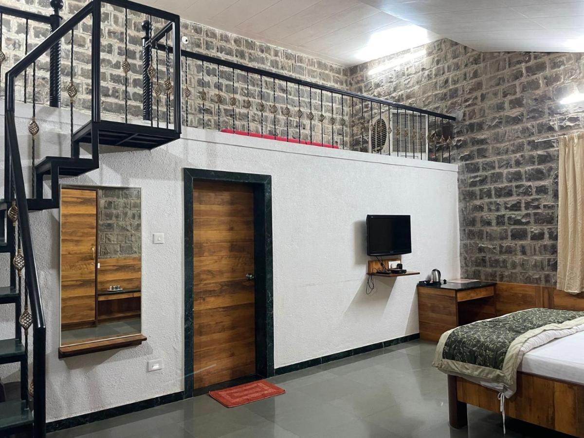 The Green Gate Resort Mulshi Exteriér fotografie